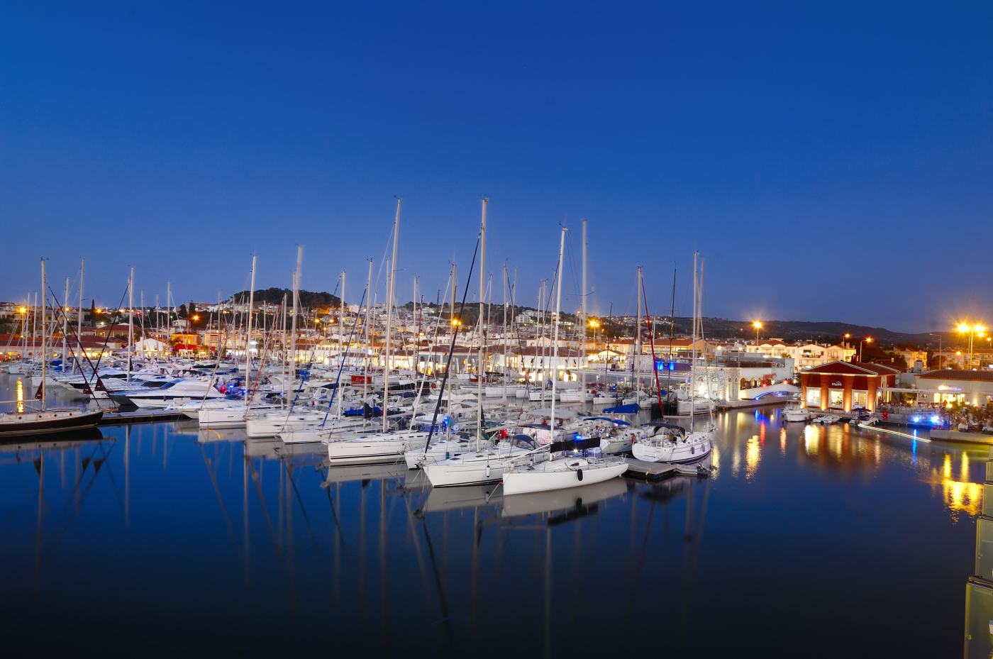 Çeşme Marina akşam manzarası